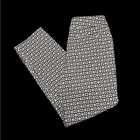 Zac & Rachel Pants - Zac & Rachel Navy and Cream Patterned Cropped Pants